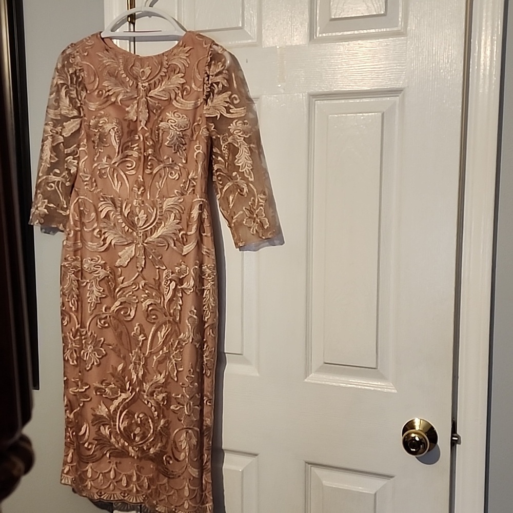 Dress - Picture 2 of 2